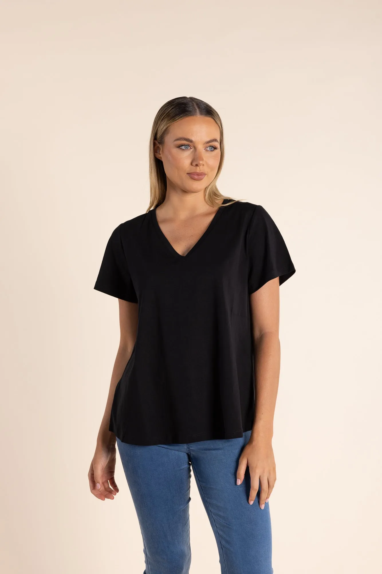 V-Neck T-Shirt | Black